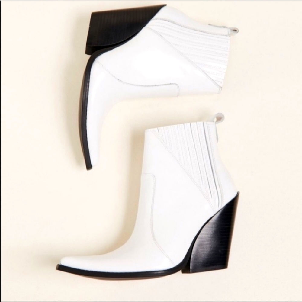 JEFFREY CAMPBELL HOMAGE POINT TOE BOOTIES IN WHITE  SIZE 9